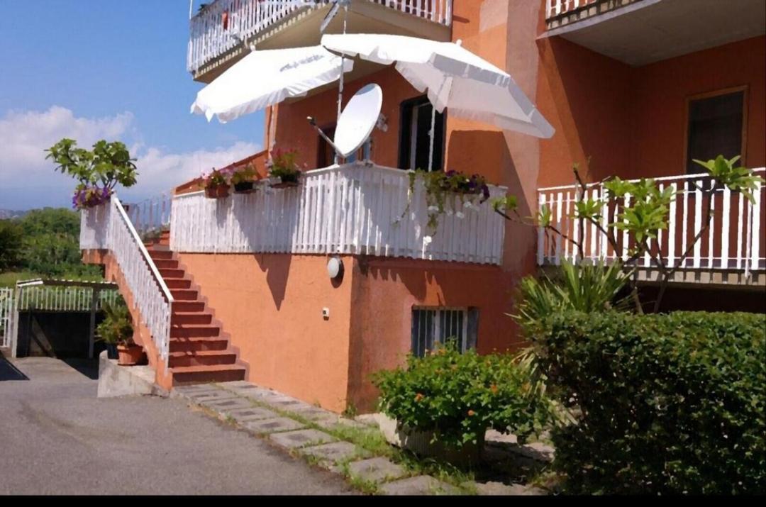 Casa Del Sole Con Vista Sull'Etna A 200 Mt Dal Mare Acireale Exterior foto