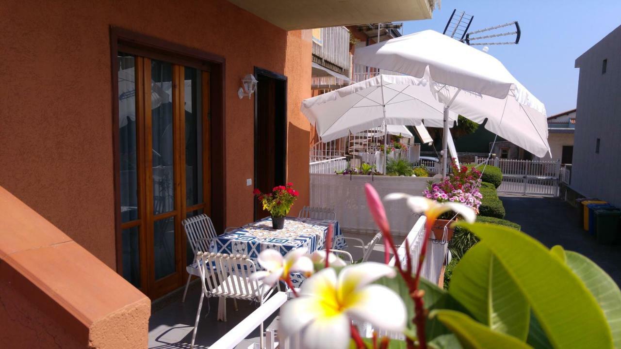 Casa Del Sole Con Vista Sull'Etna A 200 Mt Dal Mare Acireale Exterior foto